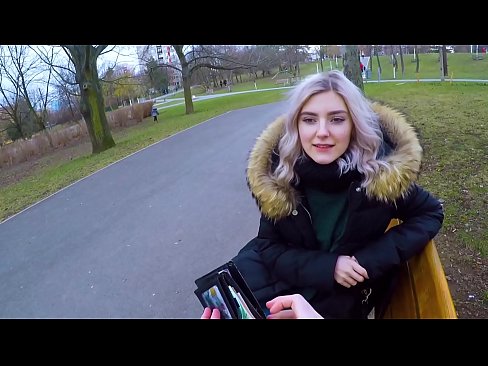 ❤️ Slikt het hete sperma van een vreemde voor geld - blowjob in het park door Eva Elfie ❌ Quality porn at us